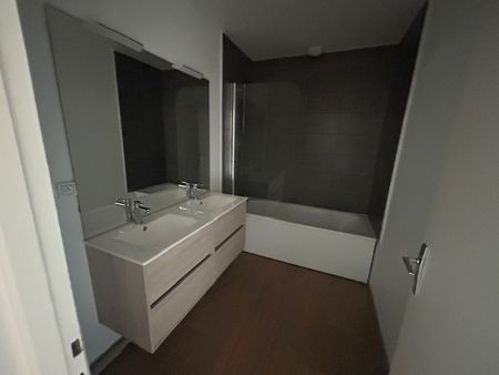 Location Maison 5 pièces 88m² GRAVELINES 59820 - Photo 4