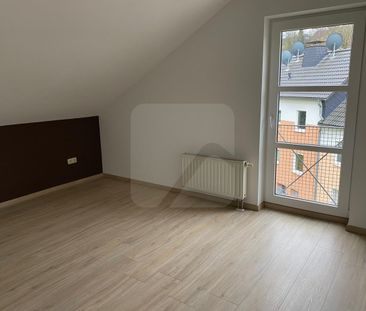 Lüdenscheid: Moderne 3-Zimmer-Dachgeschoss-Wohnung mit kleinem Balkon - Photo 3
