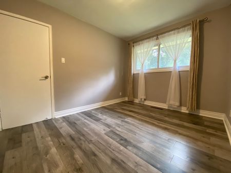 For Lease - 16 North Hills Terrace, Toronto, Ontario - Photo 4