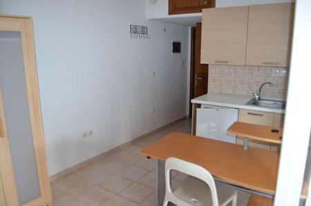Studio/Γκαρσονιέρα για ενοικίαση 40 Εκκλησιές (40 Εκκλησιές - Ευαγγελίστρια) - Photo 4