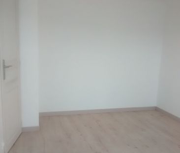 Maison mitoyenne de 59 m² comprenant séjour avec cuisine ouverte, 2... - Photo 3