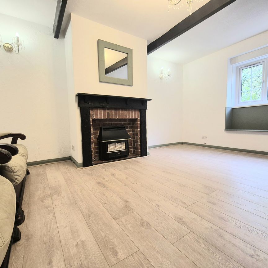 Brackenbed Lane, Halifax - Photo 1