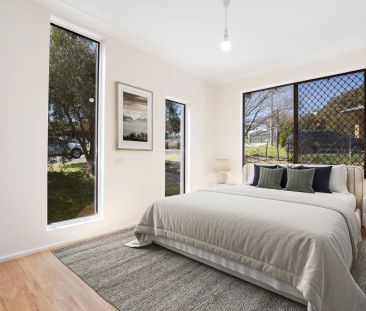 Charming Family Home with Space, Potential & Convenience - Photo 4