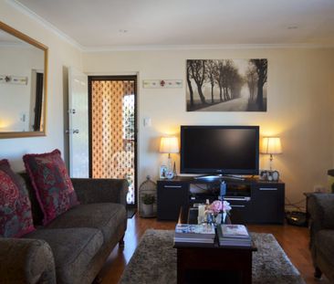 2 BEDROOM UNIT WITH A/C IN BROOKLYN PARK - Photo 1