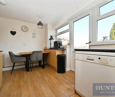 3 bedroom terraced house to rent - Photo 2