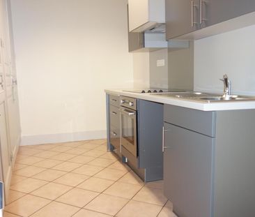 Location Appartement 2 pièces 65m² MACON 71000 - Photo 2