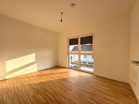 Perfekter Schnitt - Wohnen im Grünen - Großzügige Terrasse - Photo 2