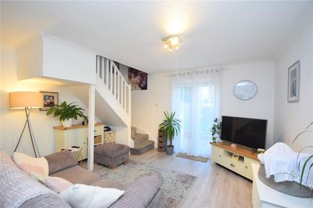 2 bedroom semi-detached house to rent - Photo 4