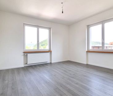Sanierte 5 Zimmer Wohnung mit zwei Balkons - Photo 1