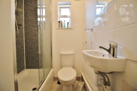 Flat share to rent - Photo 4