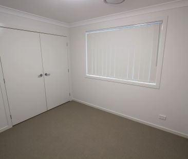 Close to Transport - Photo 3
