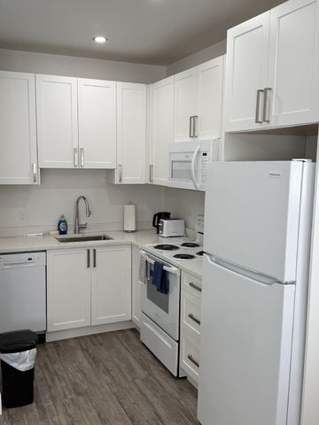 DWYER RESIDENCE - C - Photo 2