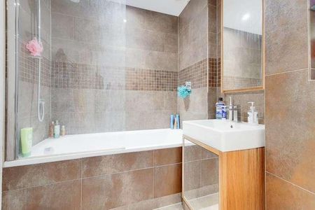 Imperial Building, Woolwich, SE18 - Photo 3