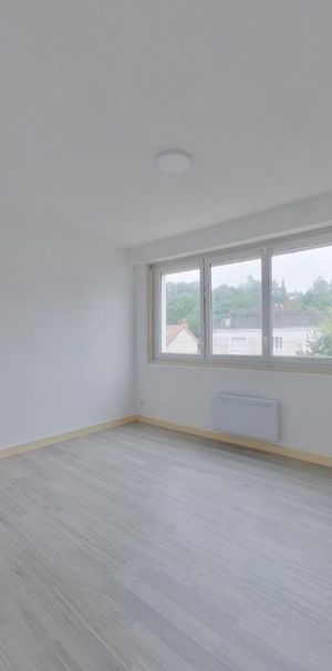 Location Appartement 1 pièce 34m² CHATELLERAULT 86100 - Photo 1