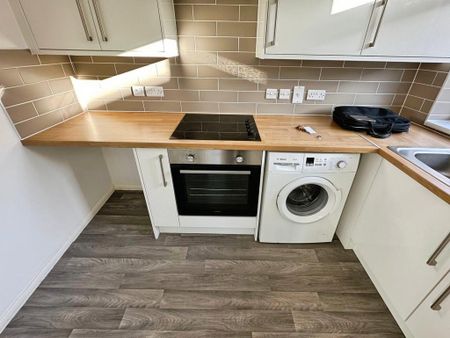 1 bedroom flat to rent - Photo 5