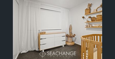 Family Living - Photo 2