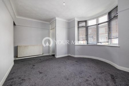 2 bedroom end of terrace house to rent - Photo 3