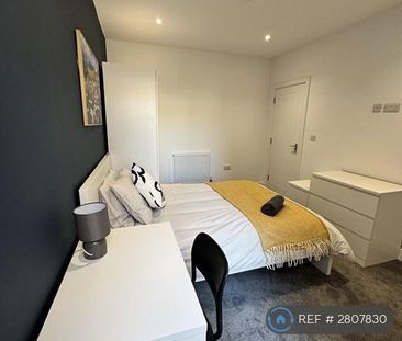1 bedroom in a house share to rent - Photo 1