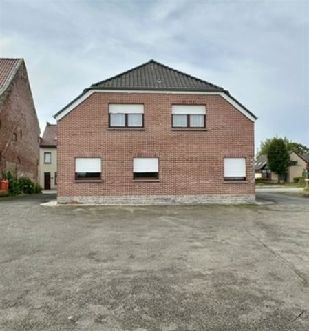 Ruime 5 slaapkamer woning op een perceel van 14a 10ca - Foto 4