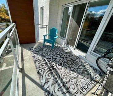 Magnifique 3 ½ + espace bureau TOUT INCLUS - lumineux - stationneme... - Photo 4