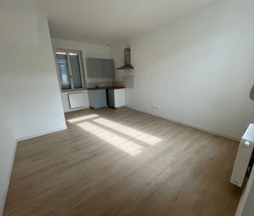 Location Appartement 3 pièces 54m² LILLE 59000 - Photo 5