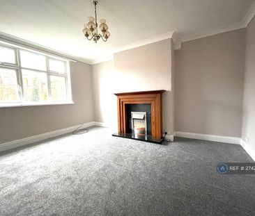 3 bedroom semi-detached house to rent - Photo 2