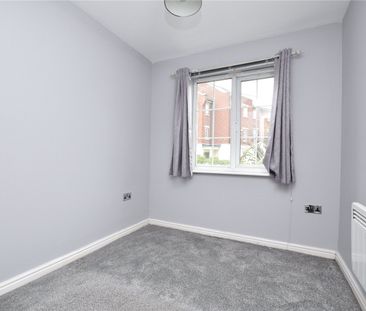 6, New Forest Way, Leeds, West Yorkshire, LS10 4GH - Photo 3