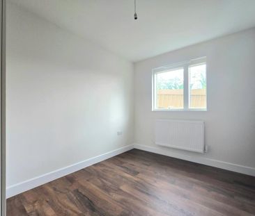 3 bedroom apartment to rent - Photo 6