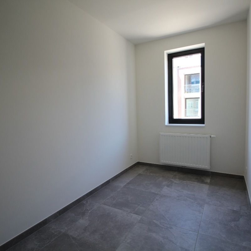 Modern 2 slaapkamer appartement met staanplaats in centrum - Foto 1