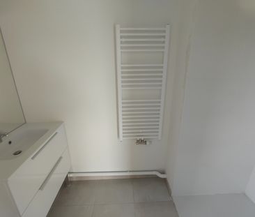 Location Appartement 4 pièces 81m² BEAUZELLE 31700 - Photo 6