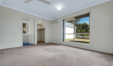 LOW MAINTENANCE LIVING IN NEW AUCKLAND - Photo 3