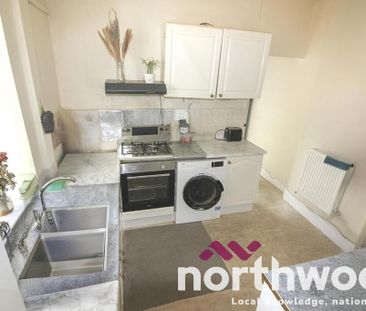 2 bedroom flat to rent - Photo 6