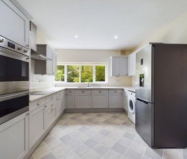 4 bedroom detached house to rent - Photo 6