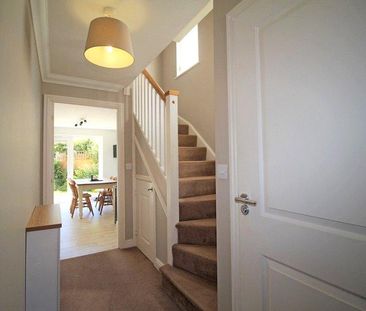 3 bedroom detached house to rent - Photo 3