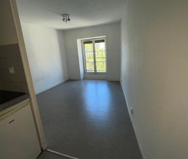 Location Appartement 1 pièce 19m² CLERMONT FERRAND 63000 - Photo 2