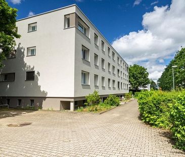 Schöne 4.5 Zimmerwohnung mit grossem Balkon in Allschwil - Photo 2