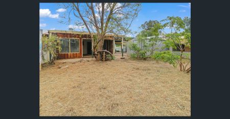 Perfect 3 Bedroom Family Home - Photo 4