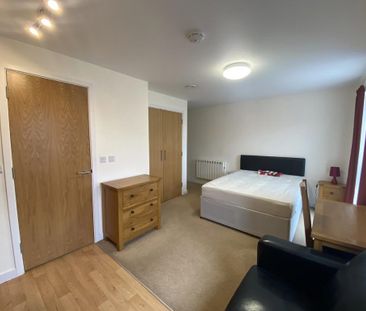 Studio to rent - Photo 1