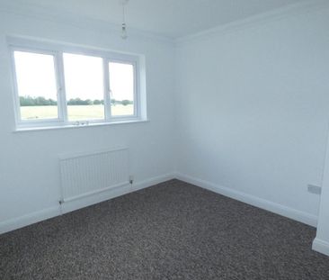 4 bedroom detached house to rent - Photo 6