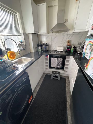 Dorchester Avenue, North Harrow - Photo 5