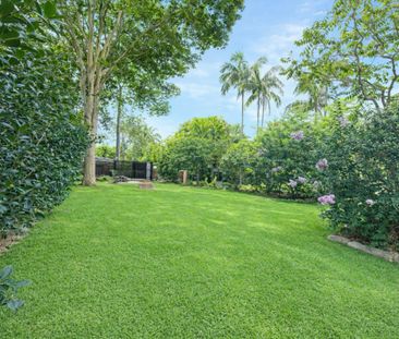 Admired Bayview Icon with Dual Street Frontage & Swim Spa - Photo 6