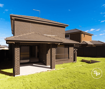 Light-Filled Home with Room for the Whole Family - Photo 4