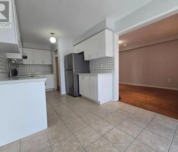 137 HARTFORD CRESCENT - Photo 2