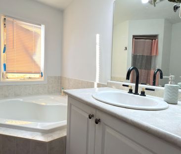 For Lease - 37 Seahorse Avenue, Brampton, Ontario - Photo 1