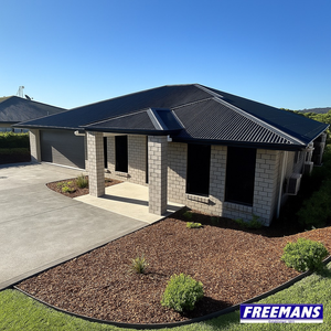 Brand New 4 Bedroom Home with Elevated Views – Hospital Hill - Photo 2