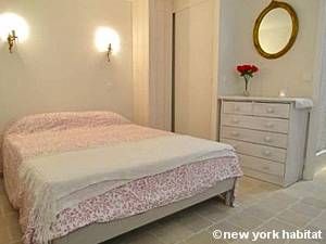 Logement à Paris, Location meublée - Photo 4