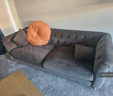 3 bedroom terraced house to rent - Photo 2