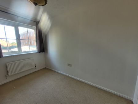 2 bedroom house to rent Leander Drive, PO12 - Photo 5