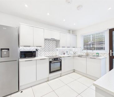 3 bedroom bungalow to rent - Photo 2