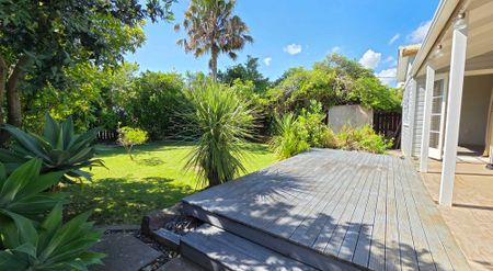 Classic 3-bedroom home - Photo 2